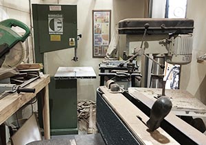 Guitar Making Course - Dust Room