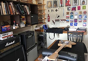 Guitar Setup Room